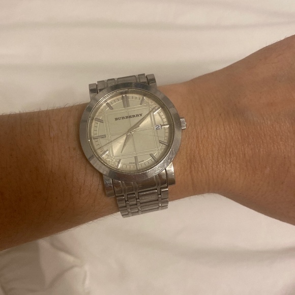 Burberry Watch Silver - Picture 1 of 7